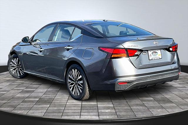 2023 Nissan Altima SV FWD