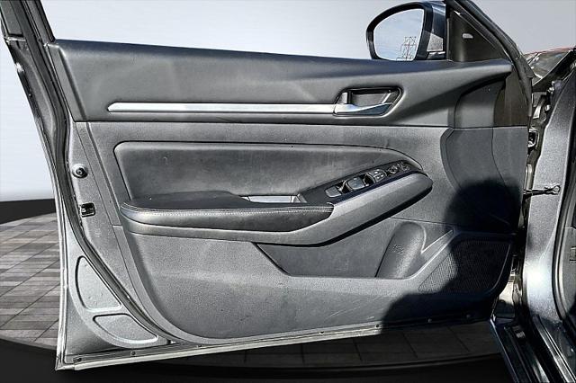 2023 Nissan Altima SV FWD