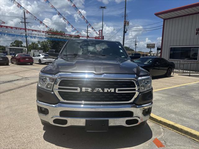 2019 RAM 1500 Laramie Crew Cab 4x4 64 Box 2019 RAM 1500 Laramie Crew Cab 4x4 64 Box