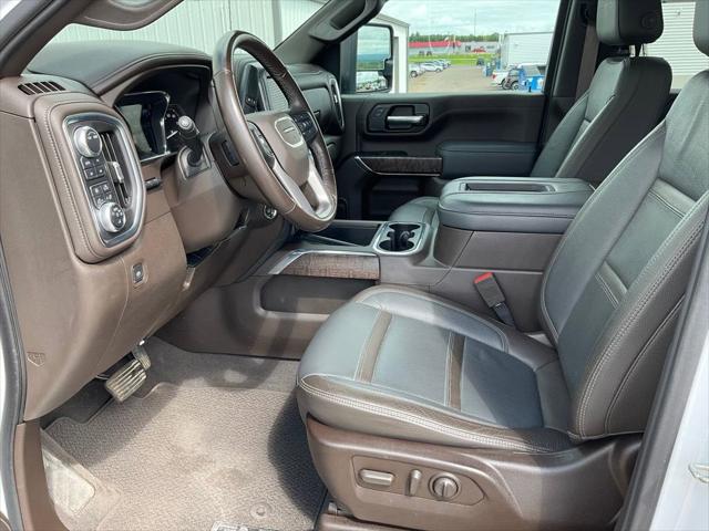 2020 GMC Sierra 2500HD 4WD Crew Cab Standard Bed Denali
