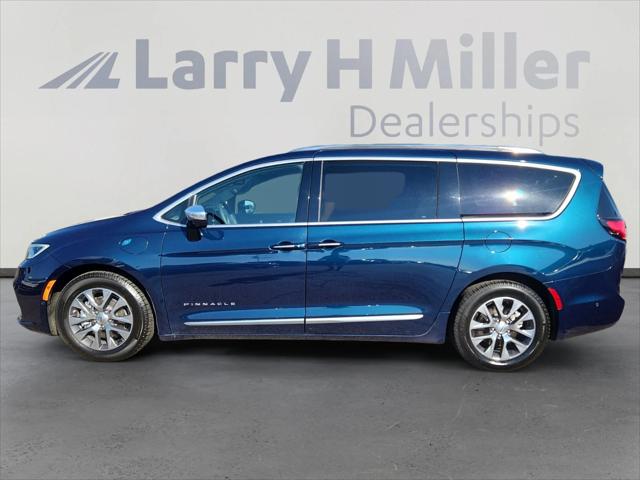 2022 Chrysler Pacifica Hybrid Pinnacle