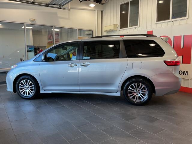 2019 Toyota Sienna XLE 8 Passenger