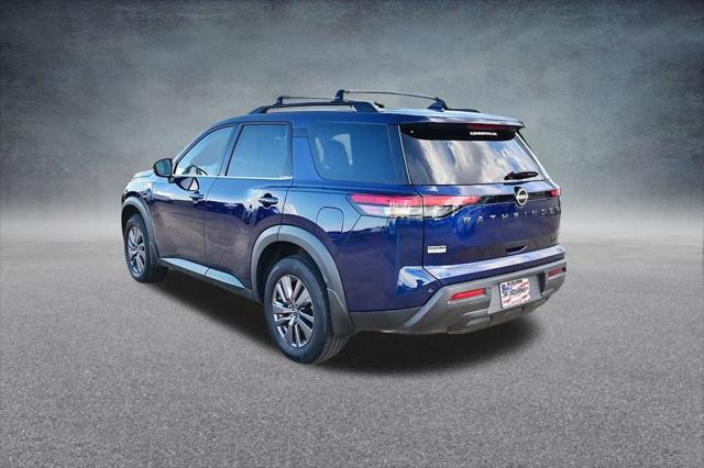 2022 Nissan Pathfinder SV 2WD 2022 Nissan Pathfinder SV 2WD