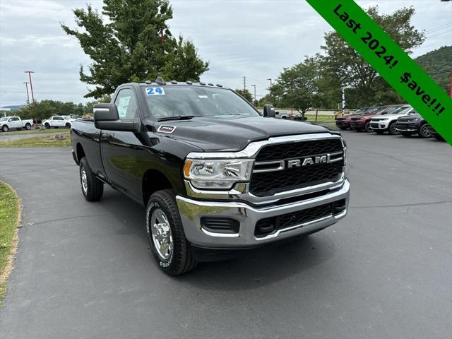 2024 RAM 2500 Tradesman Regular Cab 4x4 8 Box