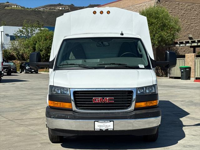2025 GMC Savana Cutaway Work Van