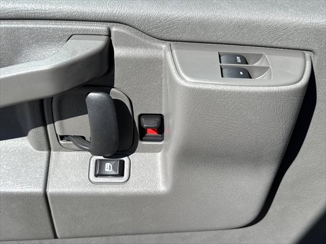 2025 GMC Savana Cutaway Work Van