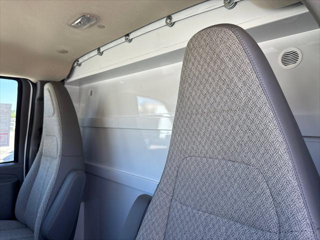 2025 GMC Savana Cutaway Work Van