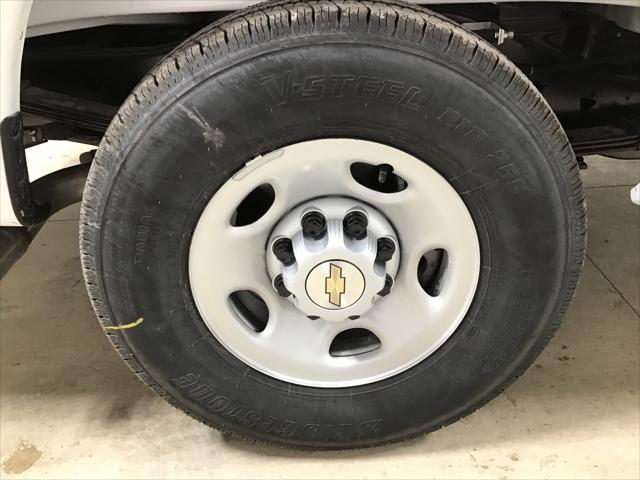 2025 Chevrolet Express Cargo Van RWD 2500 Regular Wheelbase WT