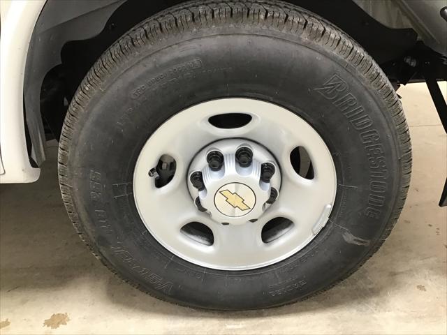 2025 Chevrolet Express Cargo Van RWD 2500 Regular Wheelbase WT