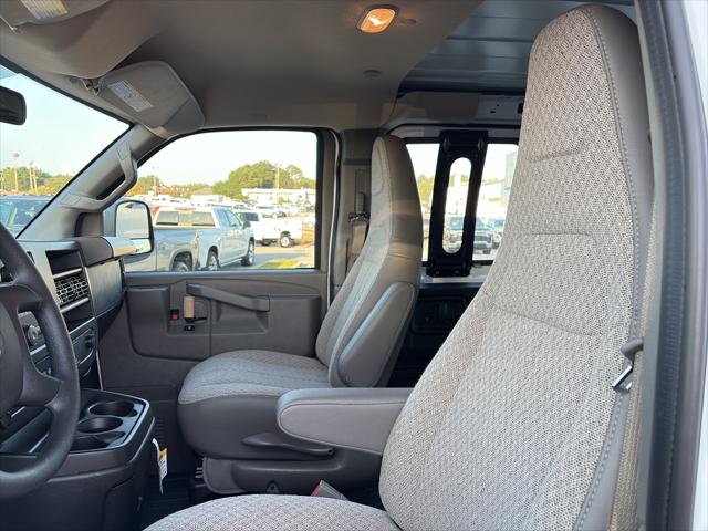 2025 Chevrolet Express Cargo Van RWD 2500 Regular Wheelbase WT