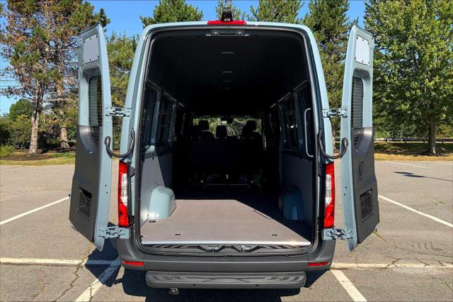 2025 Mercedes-Benz Sprinter 2500 High Roof 4-Cyl Diesel HO