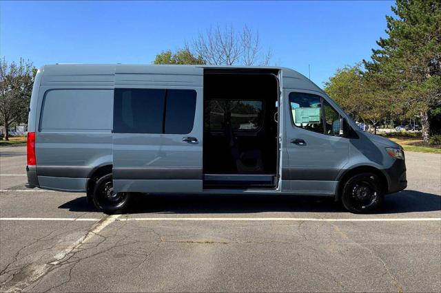 2025 Mercedes-Benz Sprinter 2500 High Roof 4-Cyl Diesel HO