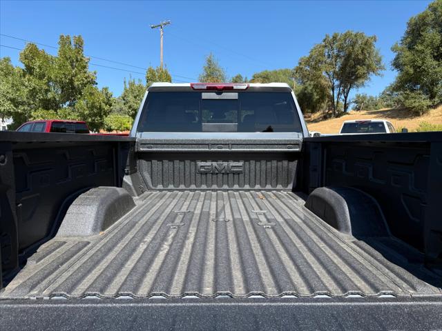 2025 GMC Sierra 2500HD 4WD Crew Cab Standard Bed SLE