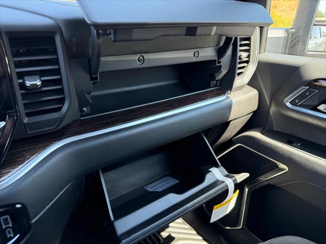 2025 GMC Sierra 2500HD 4WD Crew Cab Standard Bed SLE