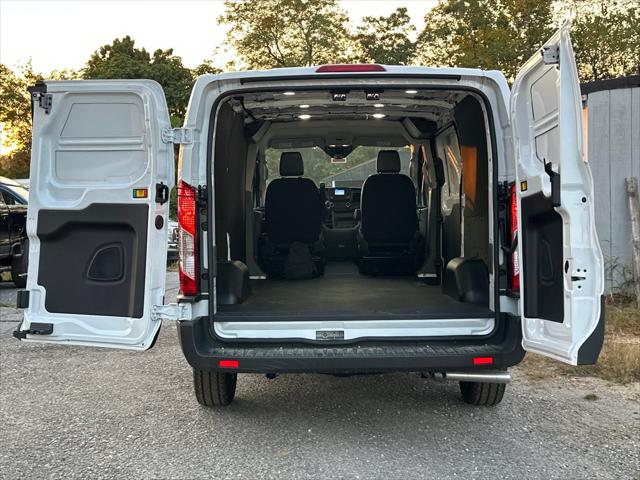 2024 Ford Transit Cargo Van Base