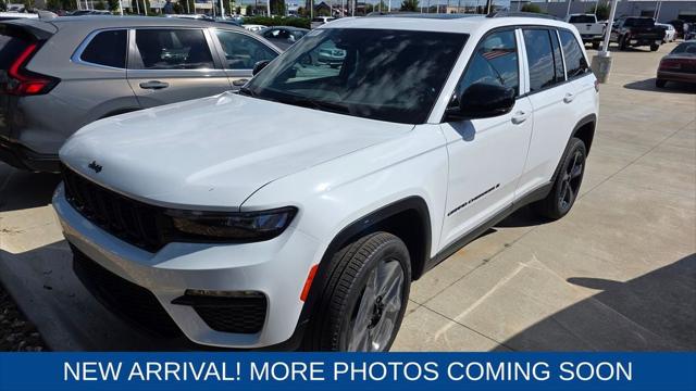 2025 Jeep Grand Cherokee GRAND CHEROKEE LIMITED 4X4