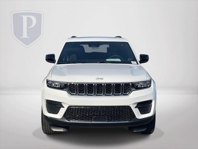 2025 Jeep Grand Cherokee GRAND CHEROKEE LAREDO X 4X4 2025 Jeep Grand Cherokee GRAND CHEROKEE LAREDO X 4X4