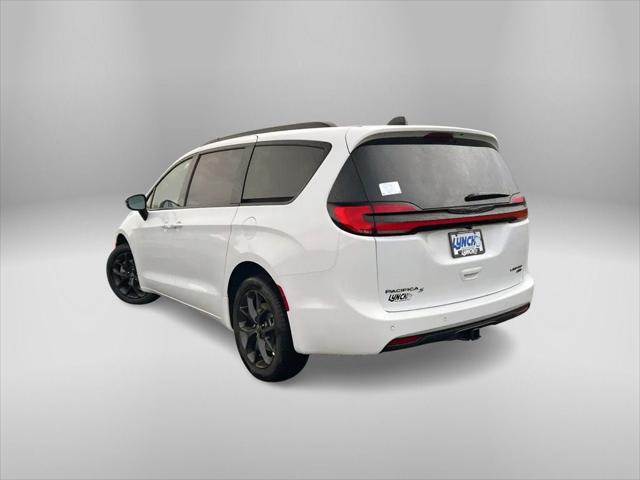 2026 Chrysler Pacifica PACIFICA LIMITED AWD