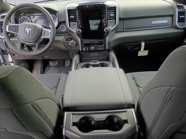 2026 Ram 1500 Big Horn Crew Cab 4x4 6'4" Box