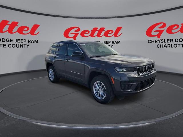 2025 Jeep Grand Cherokee GRAND CHEROKEE LAREDO X 4X4