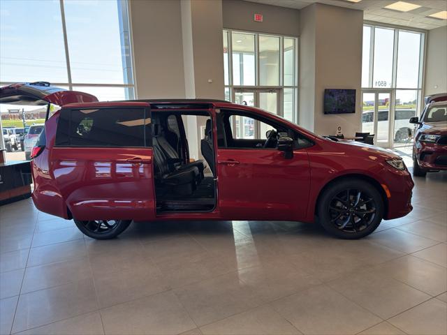 2026 Chrysler Pacifica PACIFICA LIMITED