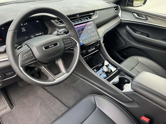 2025 Jeep Grand Cherokee GRAND CHEROKEE LIMITED 4X4 2025 Jeep Grand Cherokee GRAND CHEROKEE LIMITED 4X4