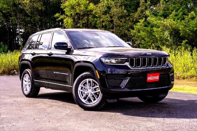 2025 Jeep Grand Cherokee GRAND CHEROKEE LAREDO X 4X2