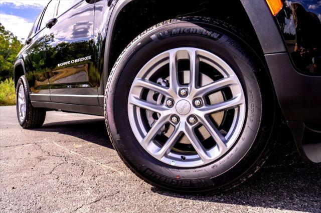 2025 Jeep Grand Cherokee GRAND CHEROKEE LAREDO X 4X2 2025 Jeep Grand Cherokee GRAND CHEROKEE LAREDO X 4X2