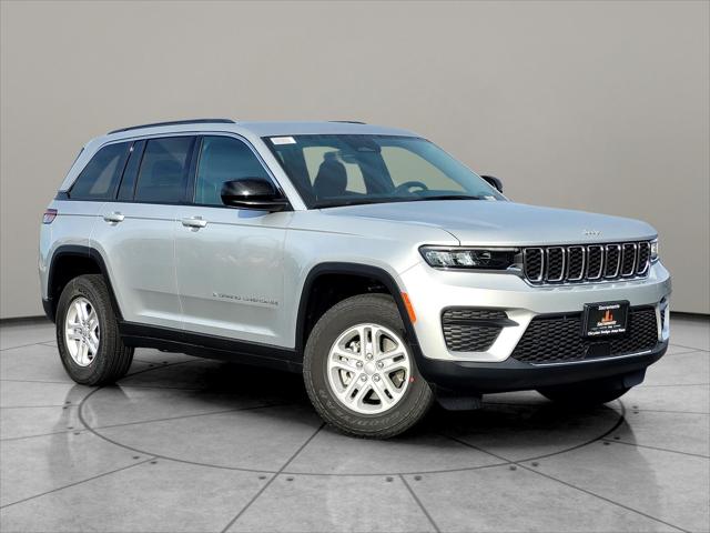 2025 Jeep Grand Cherokee GRAND CHEROKEE LAREDO 4X4 2025 Jeep Grand Cherokee GRAND CHEROKEE LAREDO 4X4