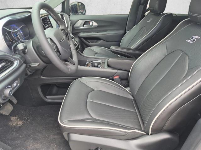 2026 Chrysler Pacifica Limited AWD