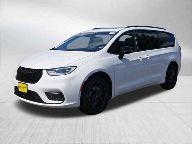 2026 Chrysler Pacifica PACIFICA LIMITED AWD