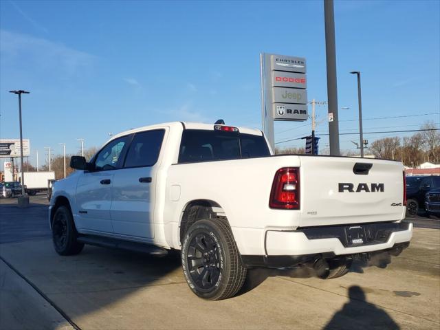 2026 RAM Ram 1500 RAM 1500 EXPRESS CREW CAB 4X4 57 BOX
