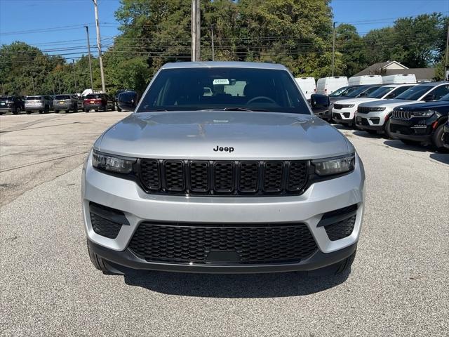 2025 Jeep Grand Cherokee GRAND CHEROKEE ALTITUDE 4X4 2025 Jeep Grand Cherokee GRAND CHEROKEE ALTITUDE 4X4