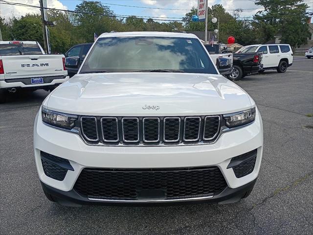 2025 Jeep Grand Cherokee GRAND CHEROKEE LAREDO X 4X4