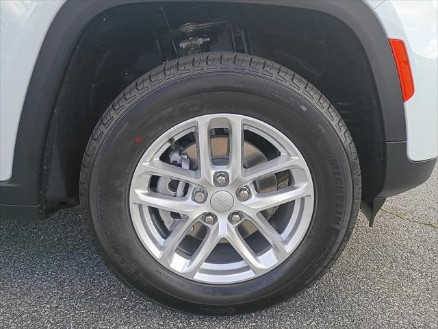 2025 Jeep Grand Cherokee Laredo X 4x4