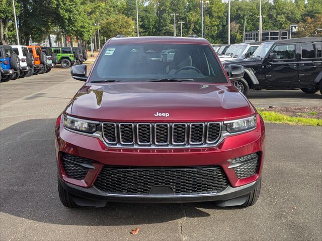 2025 Jeep Grand Cherokee GRAND CHEROKEE LAREDO X 4X4