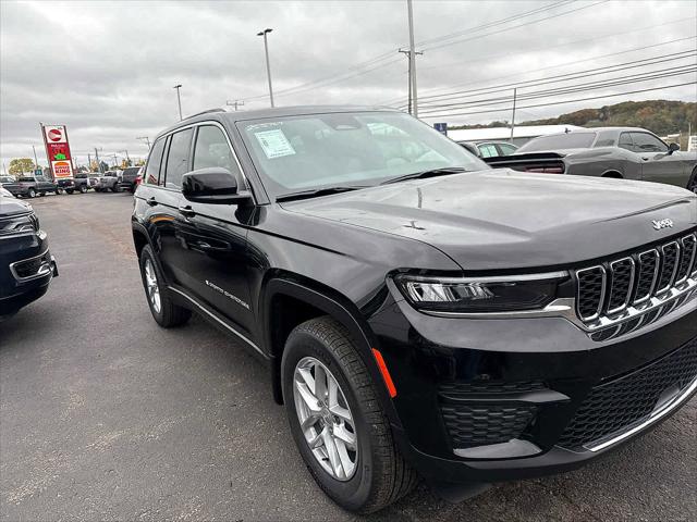 2025 Jeep Grand Cherokee GRAND CHEROKEE LAREDO X 4X4 2025 Jeep Grand Cherokee GRAND CHEROKEE LAREDO X 4X4