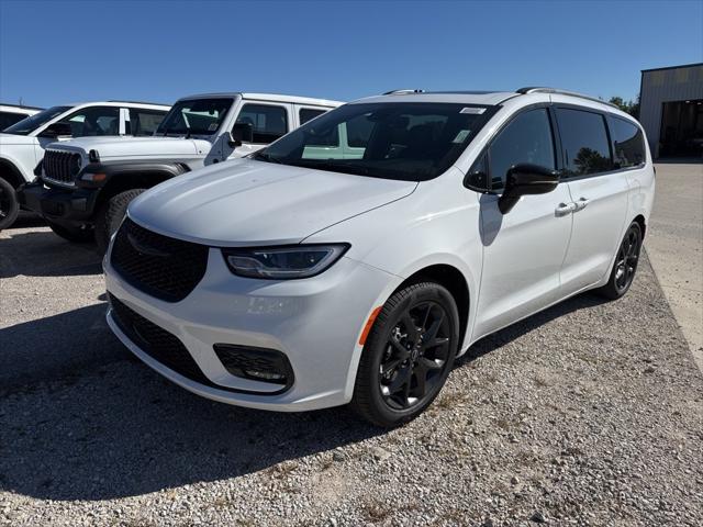 2026 Chrysler Pacifica PACIFICA LIMITED 2026 Chrysler Pacifica PACIFICA LIMITED