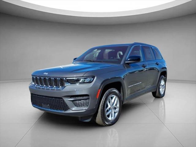 2025 Jeep Grand Cherokee GRAND CHEROKEE LAREDO X 4X4 2025 Jeep Grand Cherokee GRAND CHEROKEE LAREDO X 4X4