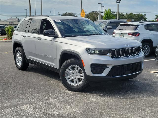 2025 Jeep Grand Cherokee GRAND CHEROKEE LAREDO 4X4 2025 Jeep Grand Cherokee GRAND CHEROKEE LAREDO 4X4