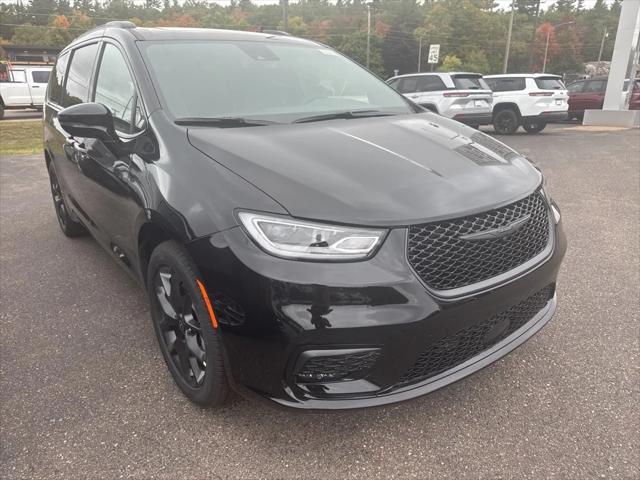 2026 Chrysler Pacifica PACIFICA LIMITED AWD