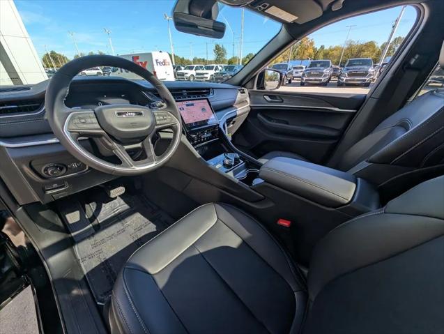 2025 Jeep Grand Cherokee GRAND CHEROKEE LIMITED 4X4 2025 Jeep Grand Cherokee GRAND CHEROKEE LIMITED 4X4