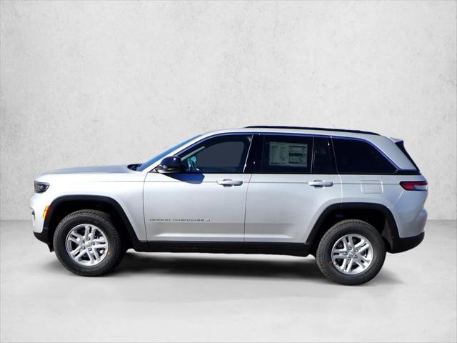 2025 Jeep Grand Cherokee GRAND CHEROKEE LAREDO 4X4 2025 Jeep Grand Cherokee GRAND CHEROKEE LAREDO 4X4