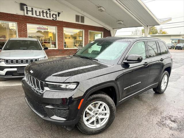 2025 Jeep Grand Cherokee GRAND CHEROKEE LAREDO X 4X4