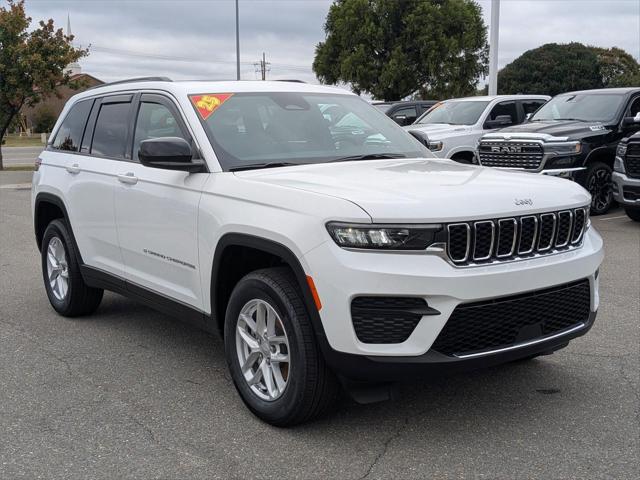 2025 Jeep Grand Cherokee GRAND CHEROKEE LAREDO X 4X4