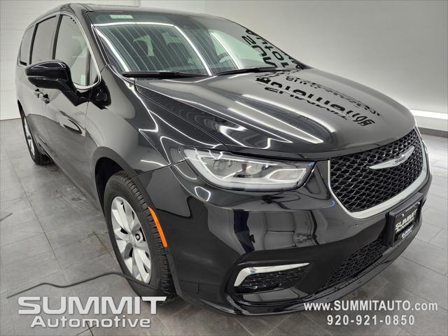 2026 Chrysler Pacifica PACIFICA SELECT AWD