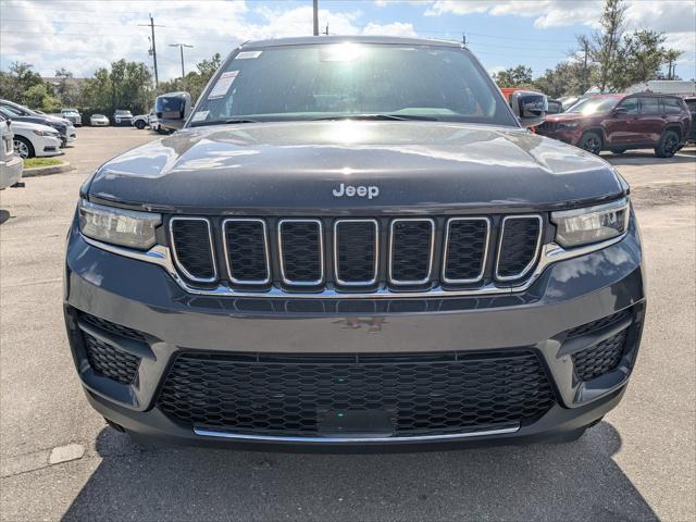 2025 Jeep Grand Cherokee GRAND CHEROKEE LAREDO X 4X4