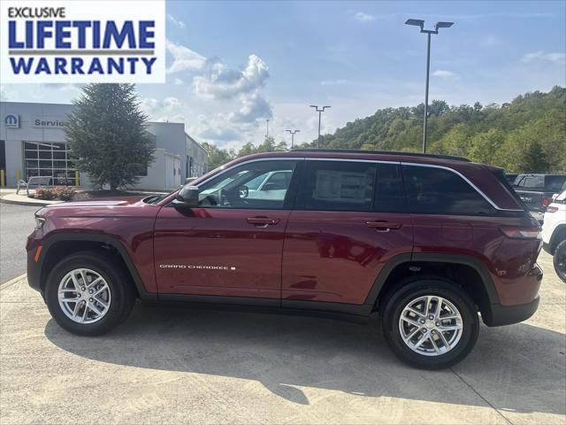 2025 Jeep Grand Cherokee GRAND CHEROKEE LAREDO X 4X4