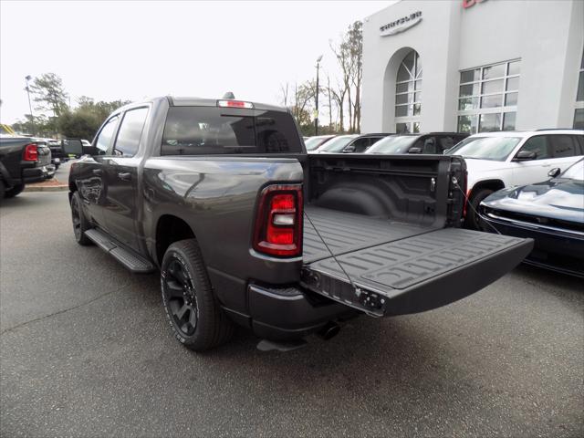 2026 Ram 1500 Express Crew Cab 4x4 5'7" Box