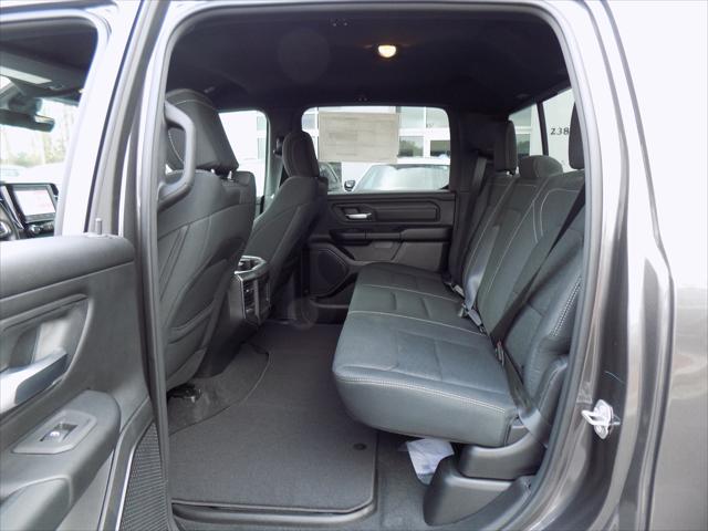 2026 Ram 1500 Express Crew Cab 4x4 5'7" Box